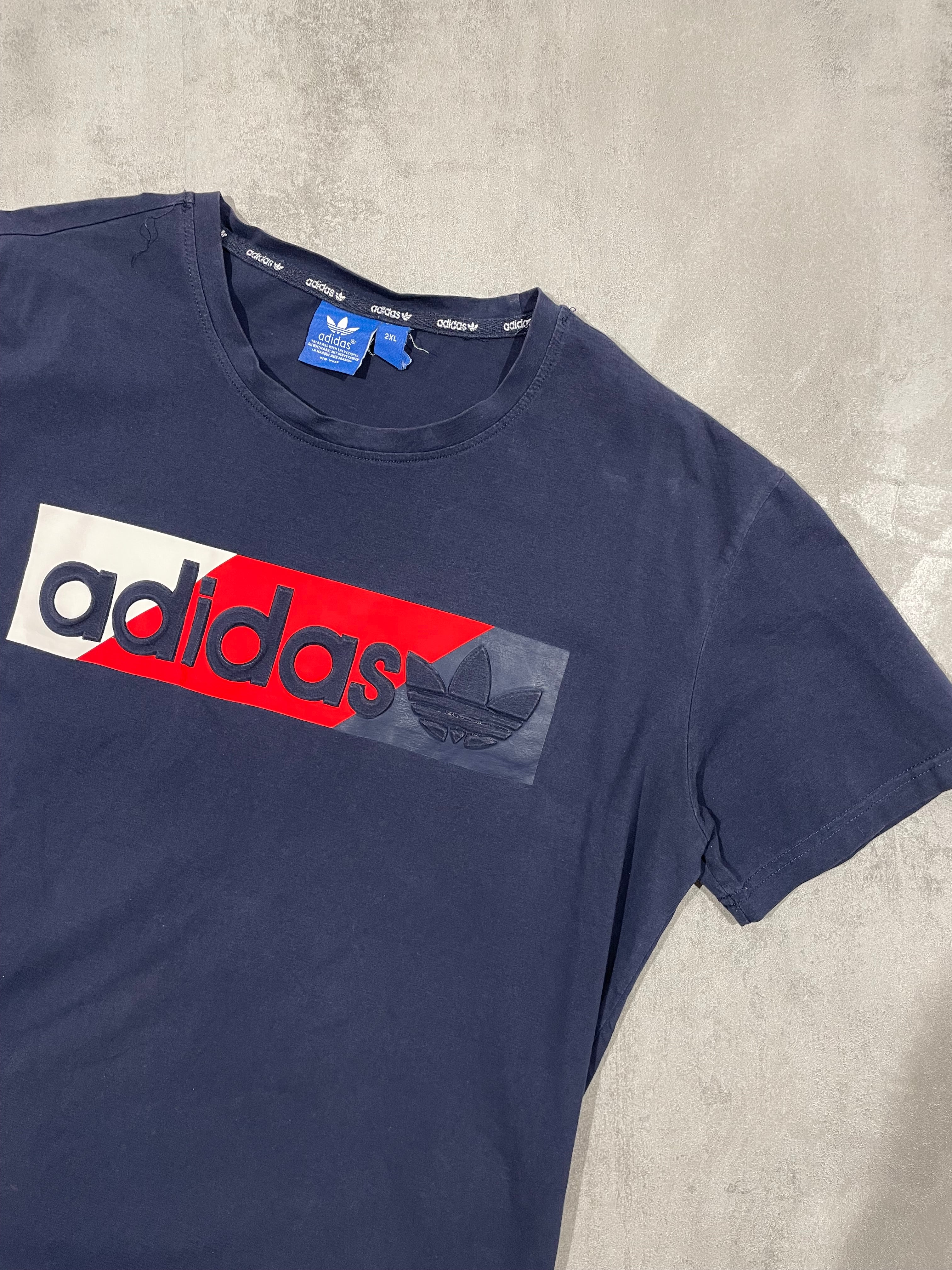 Adidas Embroidered Patch Póló L